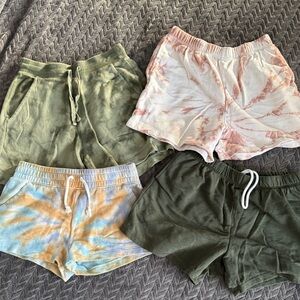 SO and Old Navy Juniors Lounge Shorts. Set of 4 size XS.